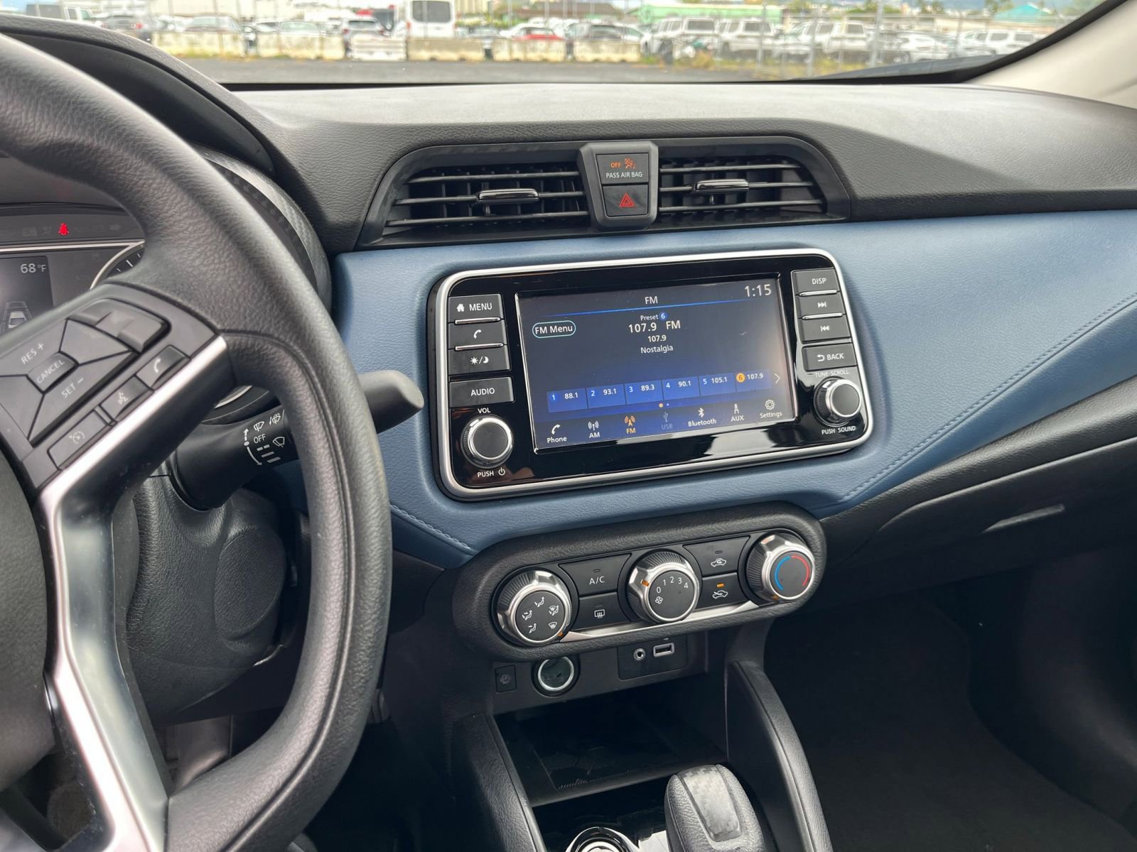 Used 2025 Nissan Versa SV image 17