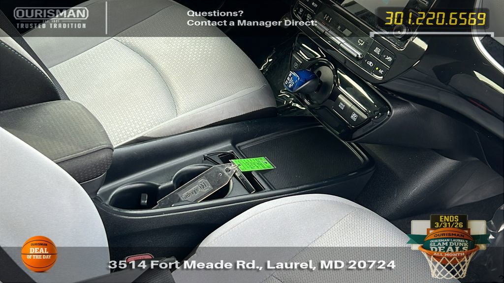 Used 2022 Toyota Prius LE image 13