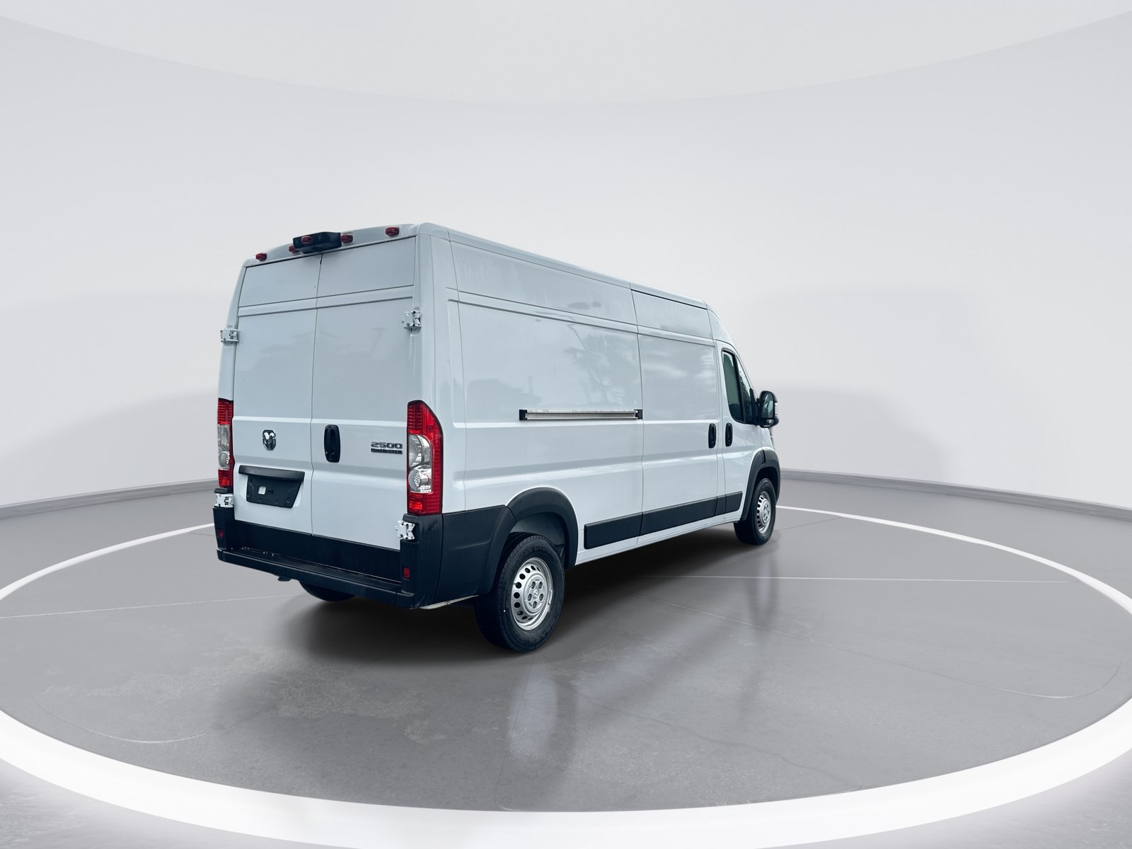 Used 2026 RAM ProMaster 2500 w/ Convenience Group FWD image 9