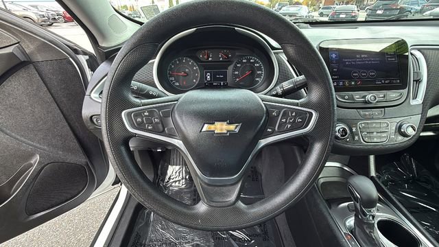 Used 2022 Chevrolet Malibu LT image 18