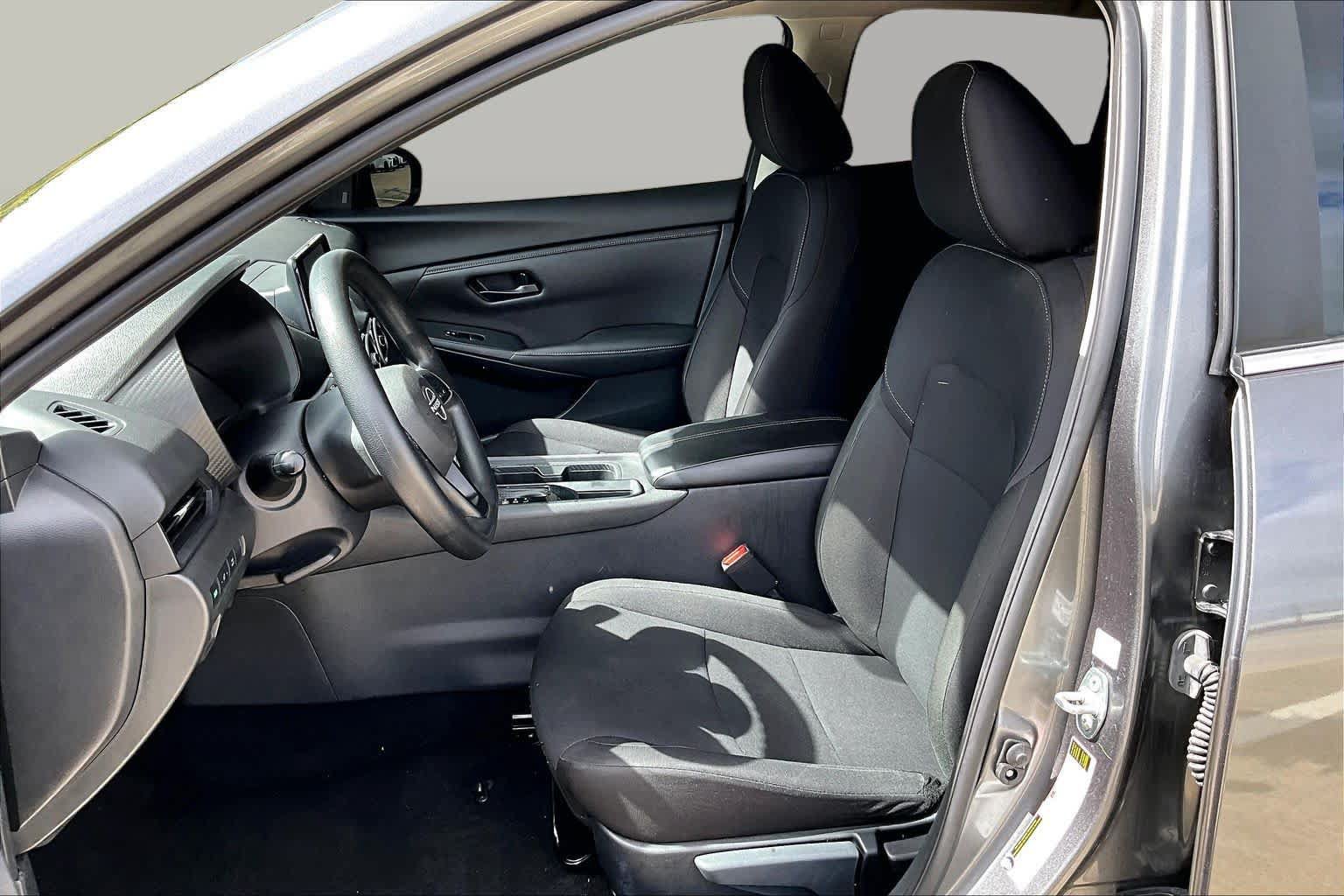 Used 2025 Nissan Sentra S FWD image 8