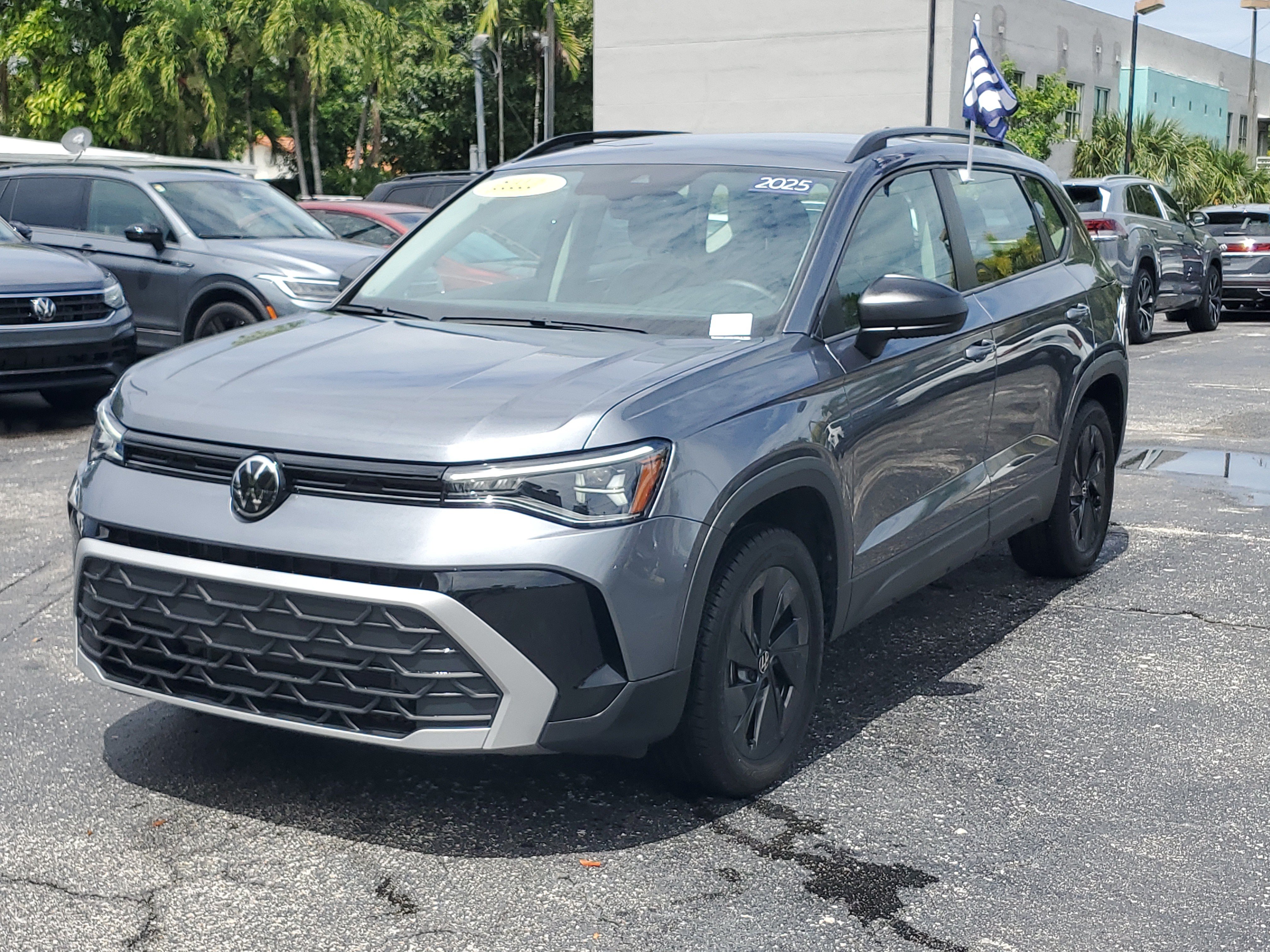 Used 2025 Volkswagen Taos S FWD image 31