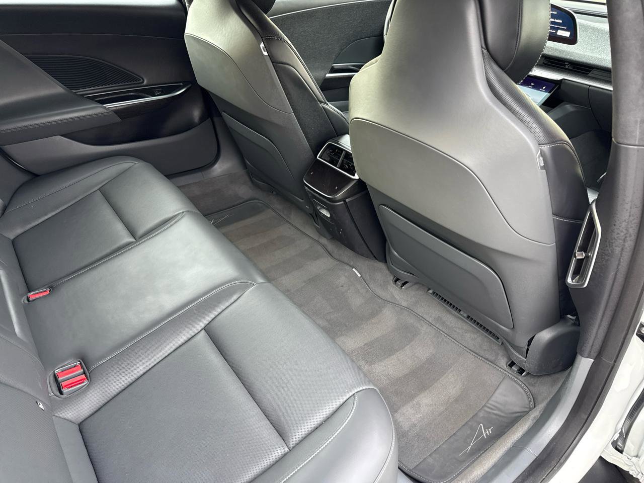 Used 2023 Lucid Air Pure AWD/4WD image 36