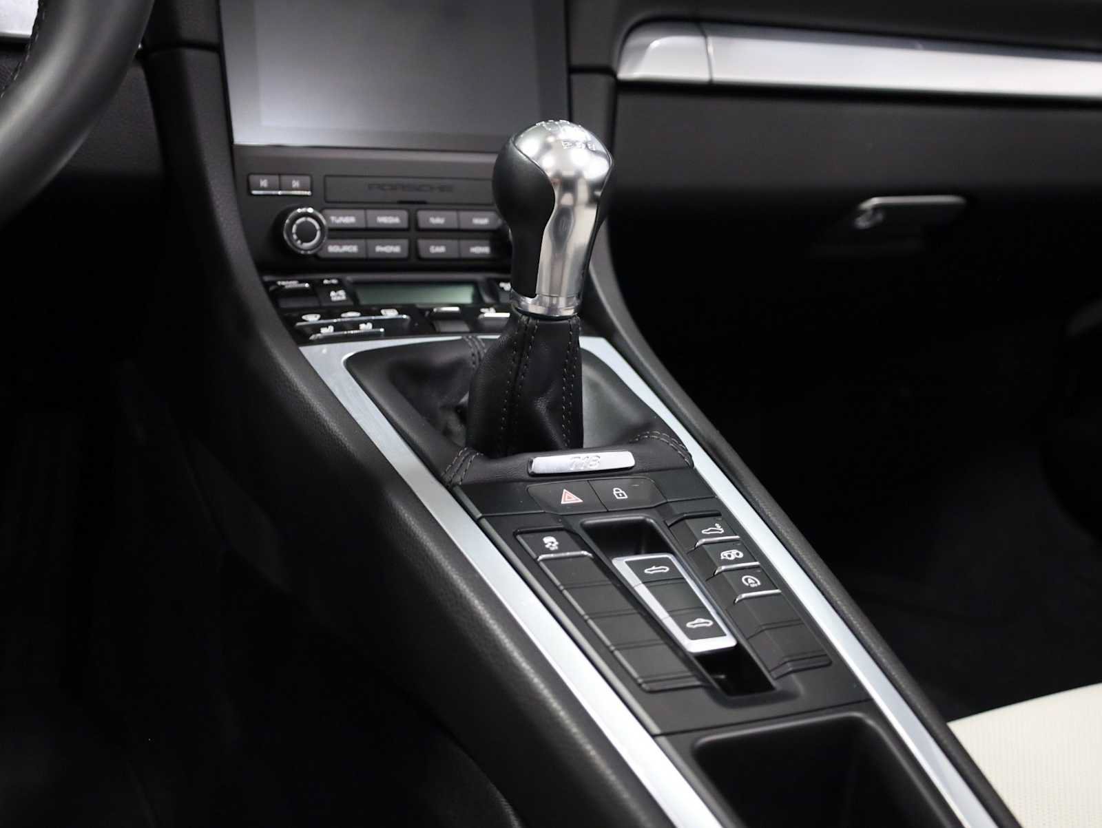 Used 2025 Porsche 718 Boxster RWD image 28