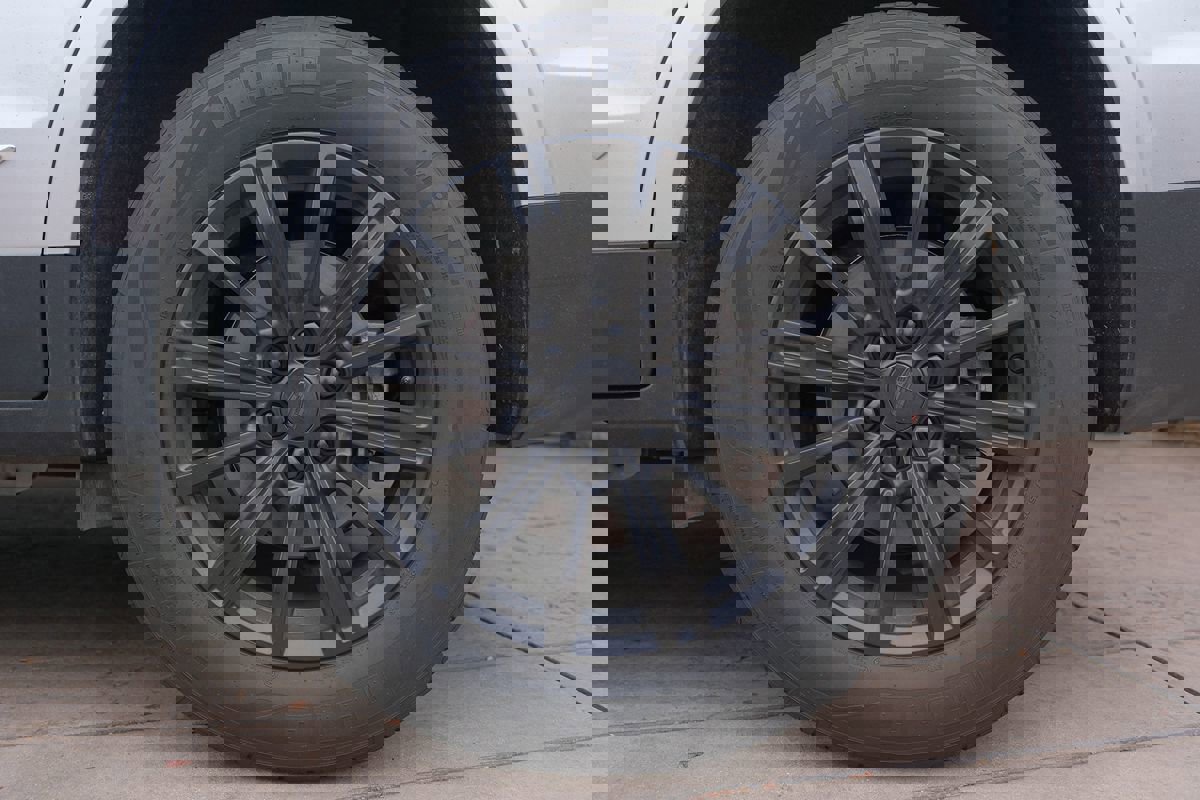 Used 2019 Cadillac XT5 FWD image 39