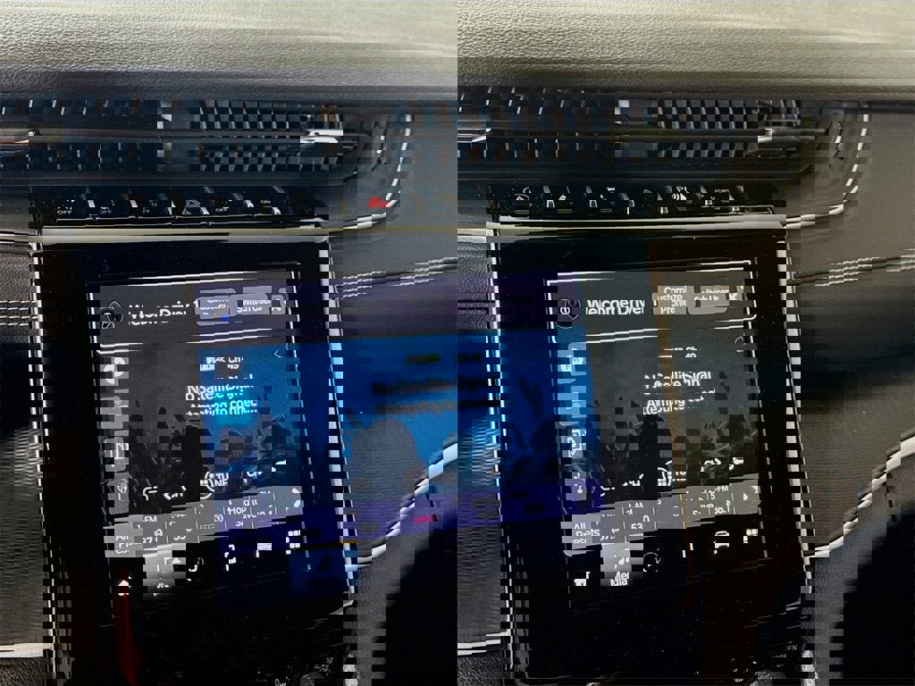 Used 2024 Jeep Grand Cherokee L Laredo w/ Luxury Tech Group I image 8