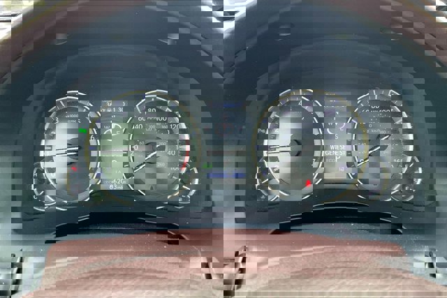 Used 2016 Lexus ES 350 w/ Luxury Package w/Wood Trim image 19