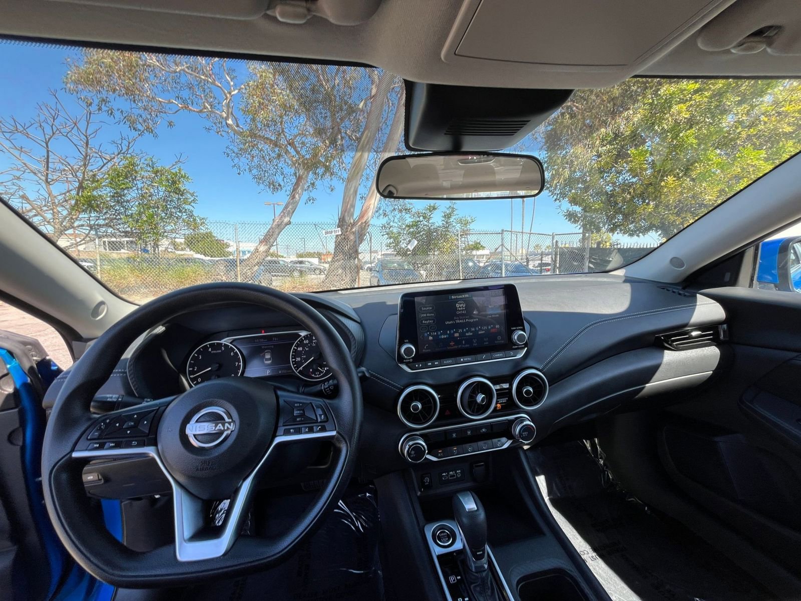 Used 2025 Nissan Sentra SV FWD image 34