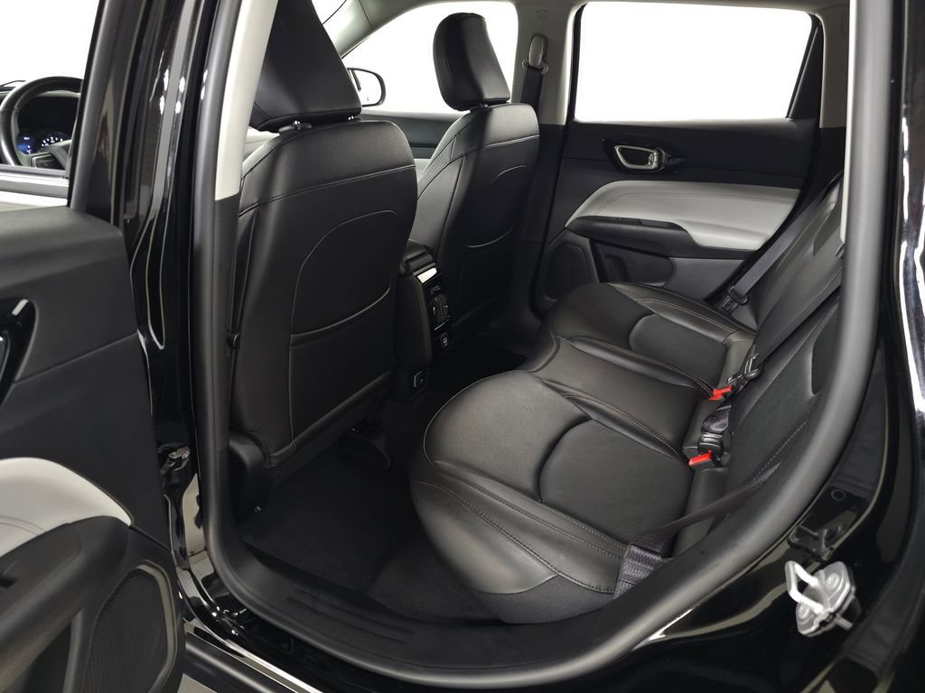 Used 2022 Jeep Compass Limited AWD/4WD image 25