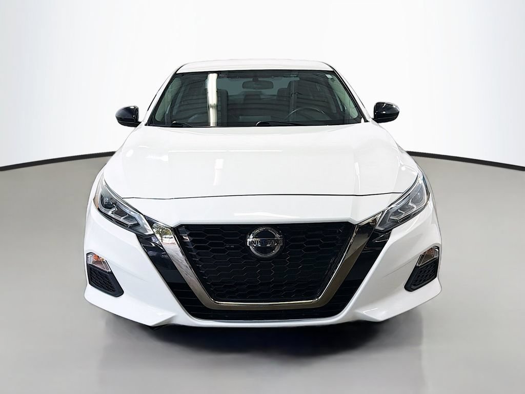 Used 2019 Nissan Altima 2.5 SR FWD image 2