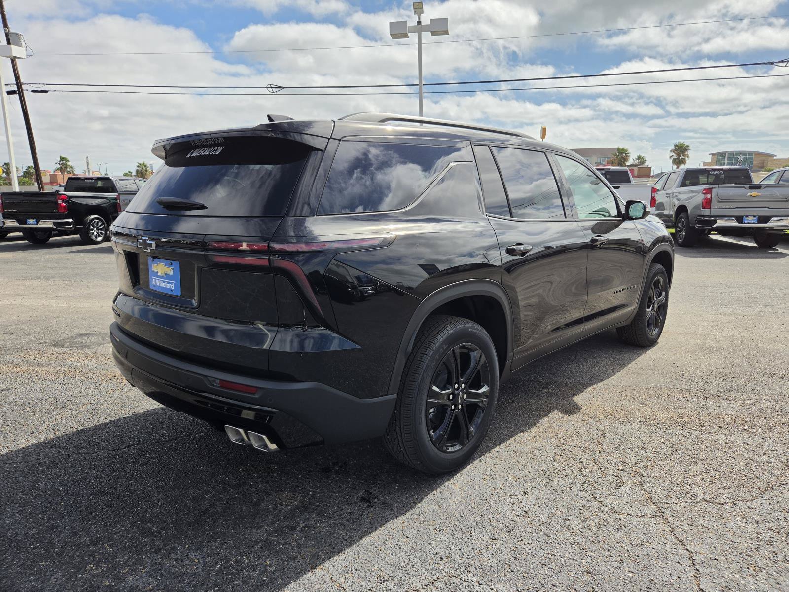 New 2027 Chevrolet Traverse LT w/ Midnight/Sport Edition FWD image 5