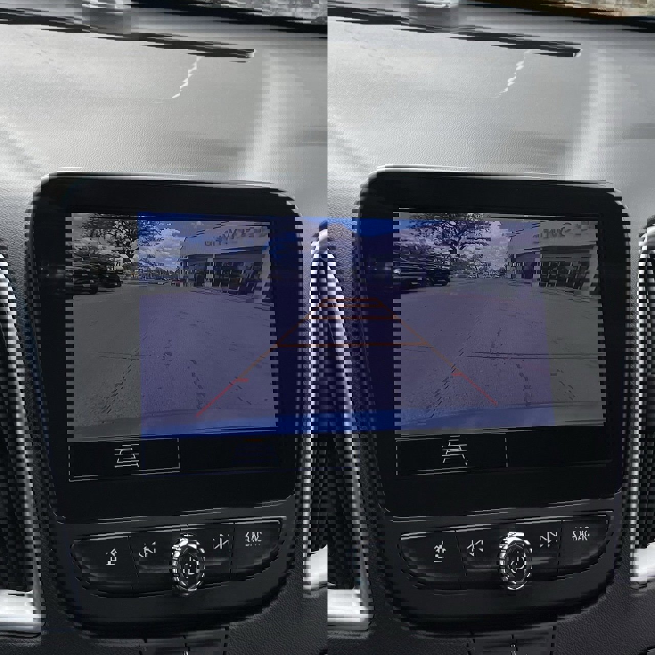 Used 2024 Chevrolet Malibu LT image 18