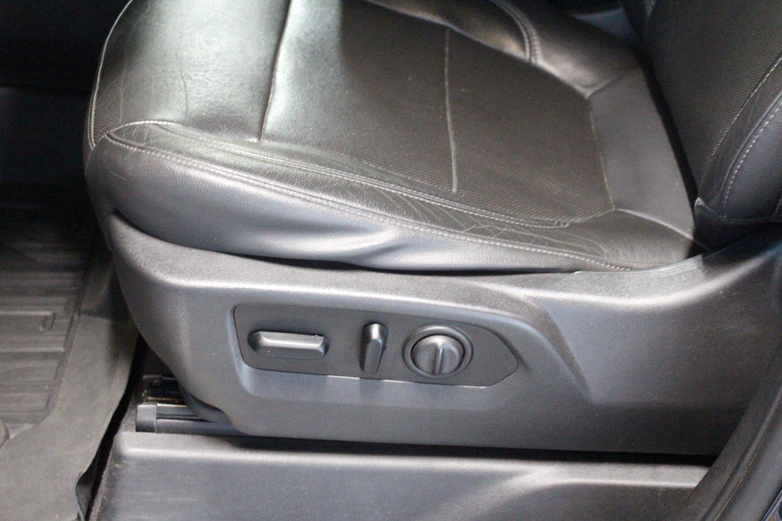 Used 2020 GMC Sierra 1500 SLT w/ SLT Convenience Package image 30