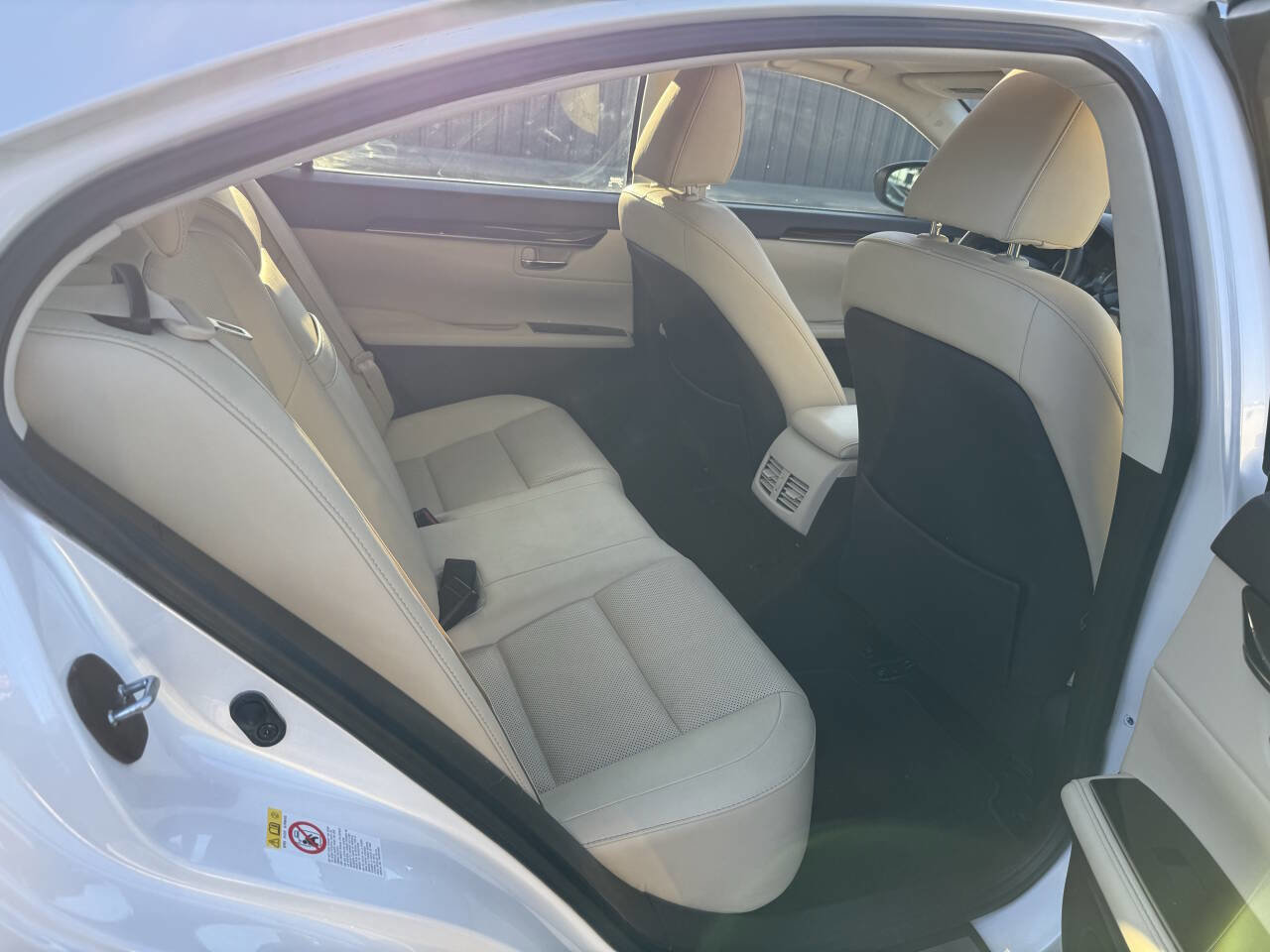 Used 2018 Lexus ES 350 w/ Premier Package FWD image 15