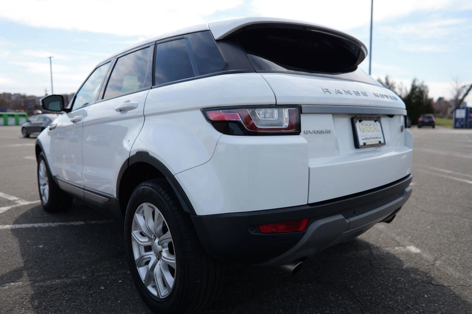 Used 2018 Land Rover Range Rover Evoque image 7