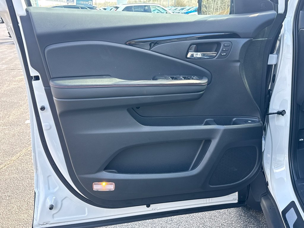 New 2026 Honda Ridgeline Black Edition image 24