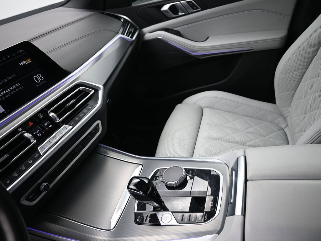 Used 2023 BMW X5 xDrive40i w/ M Sport Package image 21