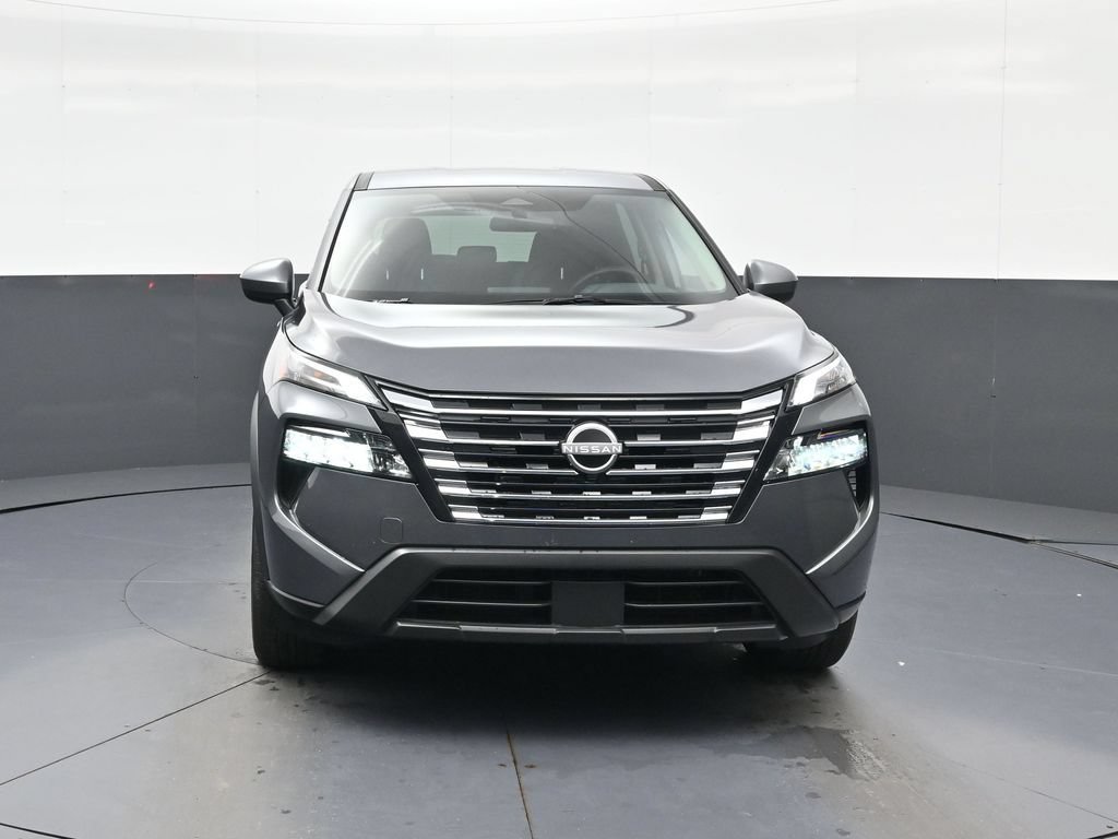 Certified 2026 Nissan Rogue SV FWD image 3