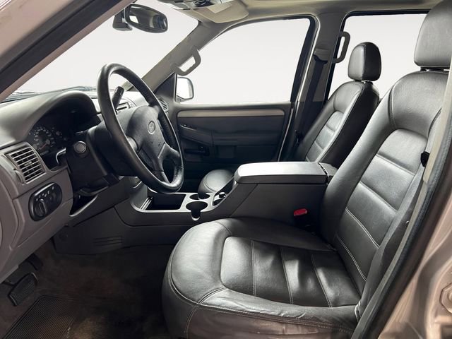 Used 2003 Ford Explorer XLT AWD/4WD image 7