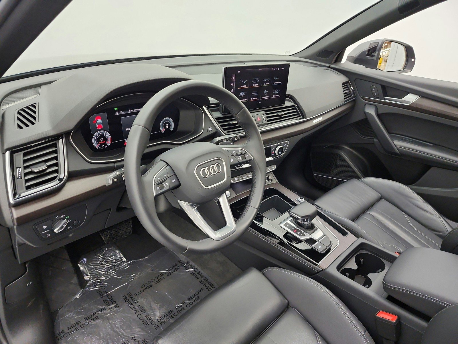 Used 2023 Audi Q5 2.0T Premium Plus w/ Premium Plus Package image 12