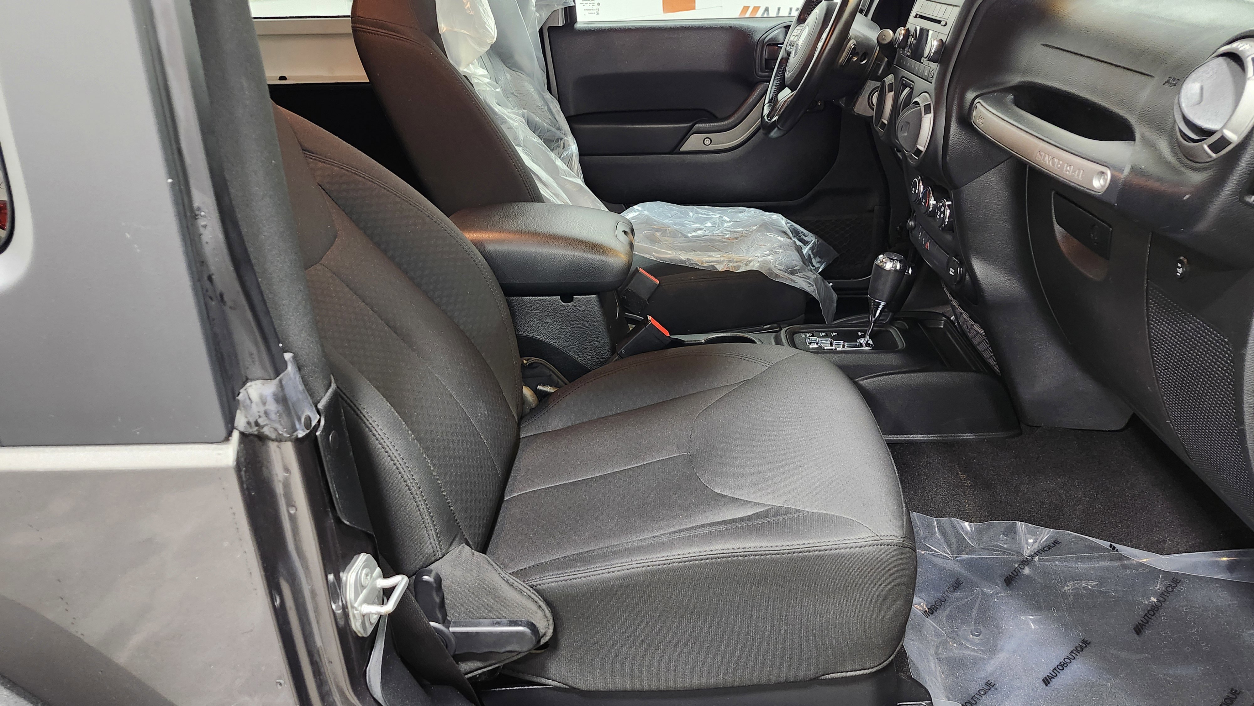 Used 2016 Jeep Wrangler Sport image 16