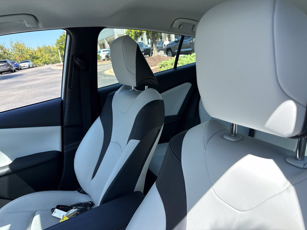 Used 2019 Toyota Prius XLE FWD image 8