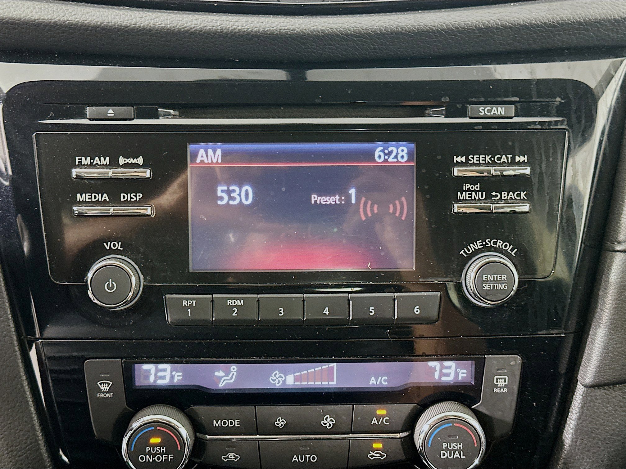 Used 2017 Nissan Rogue SV FWD image 19