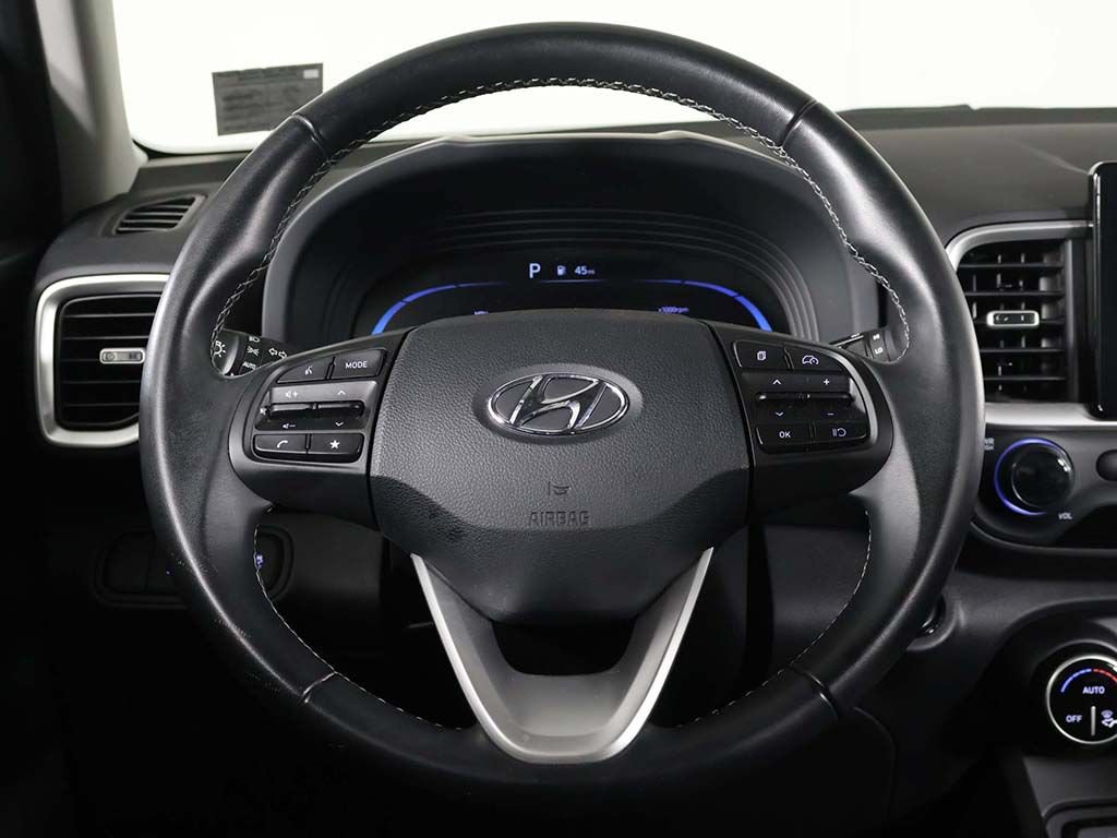 Certified 2024 Hyundai Venue SEL FWD image 34