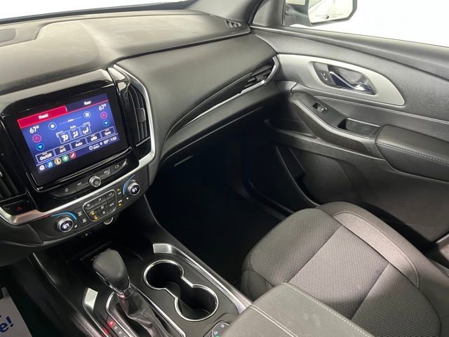 Used 2023 Chevrolet Traverse LT image 35