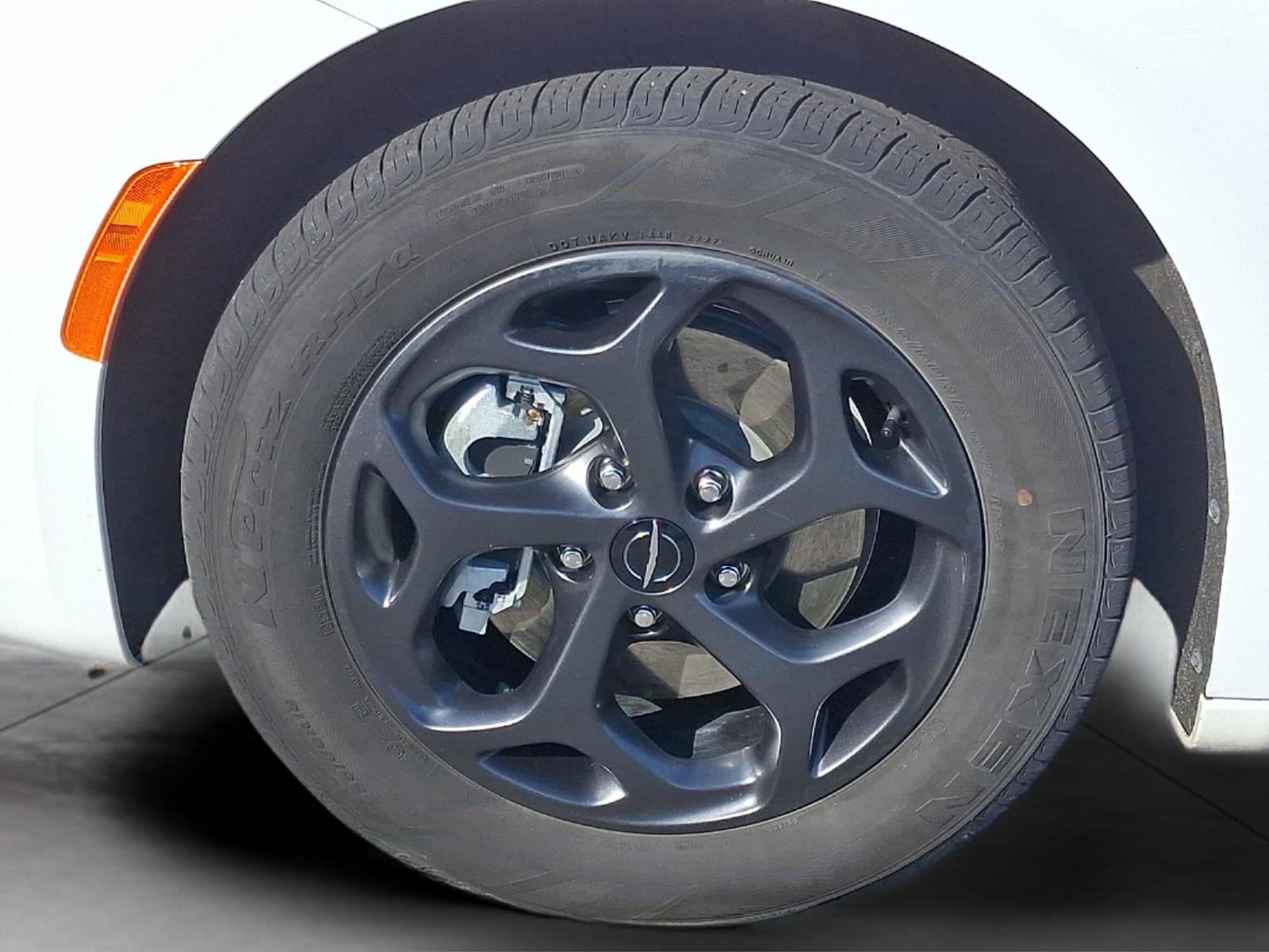 Used 2023 Chrysler Pacifica Limited w/ S Appearance Package image 30