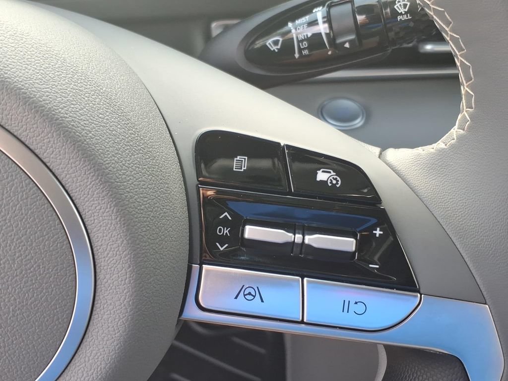 New 2026 Hyundai Elantra Sport FWD image 20