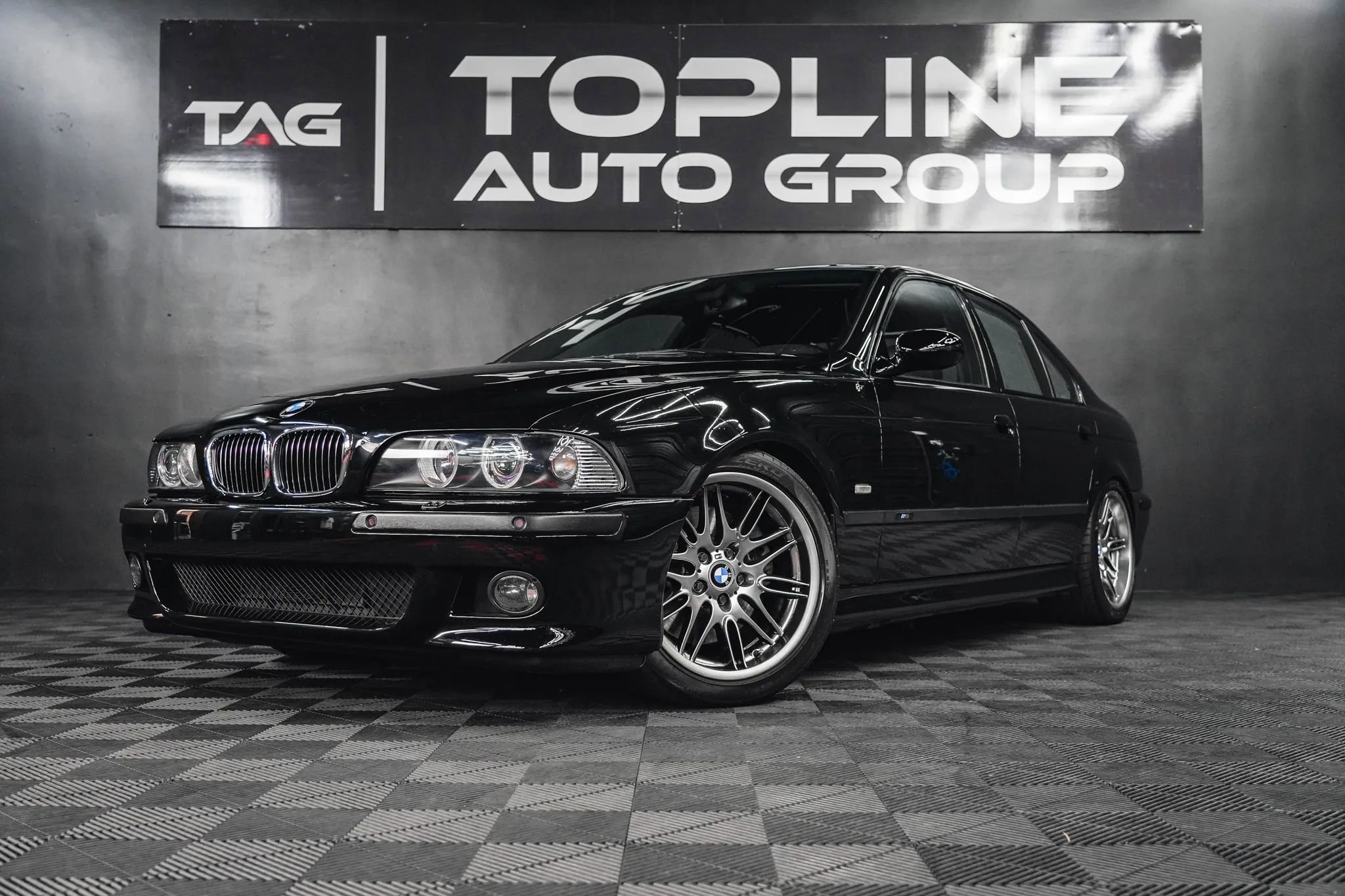 Used 2003 BMW M5 image 2