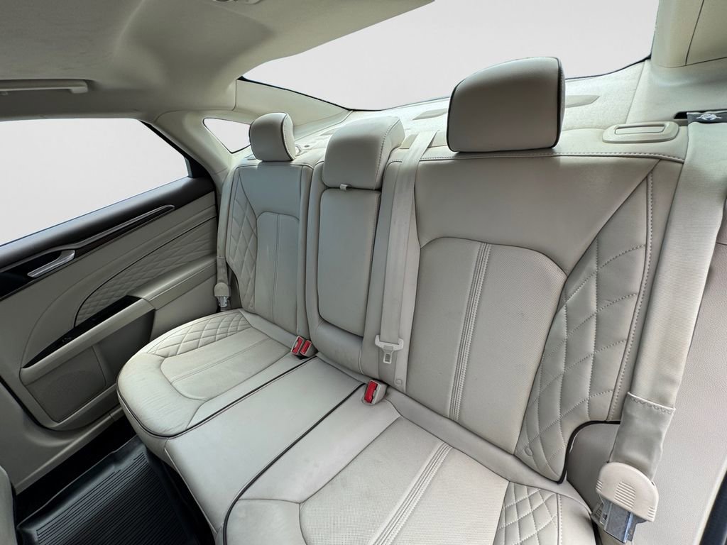 Used 2017 Ford Fusion Platinum AWD/4WD image 12