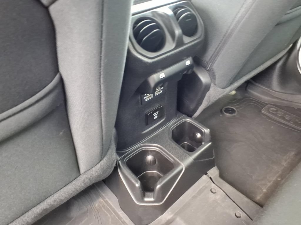 Used 2022 Jeep Gladiator Sport AWD/4WD image 14