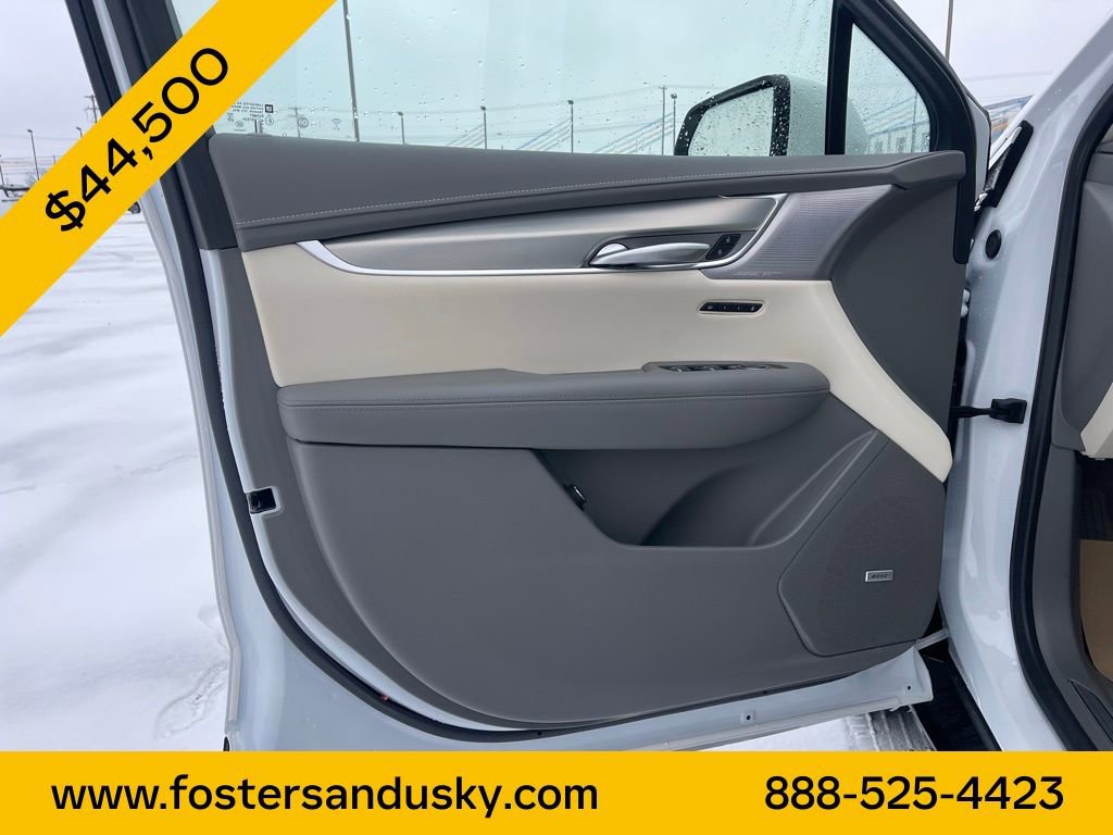 Used 2025 Cadillac XT5 Premium Luxury image 18