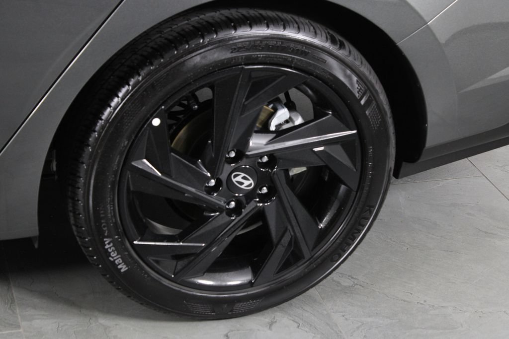 Certified 2026 Hyundai Elantra Sport FWD image 13