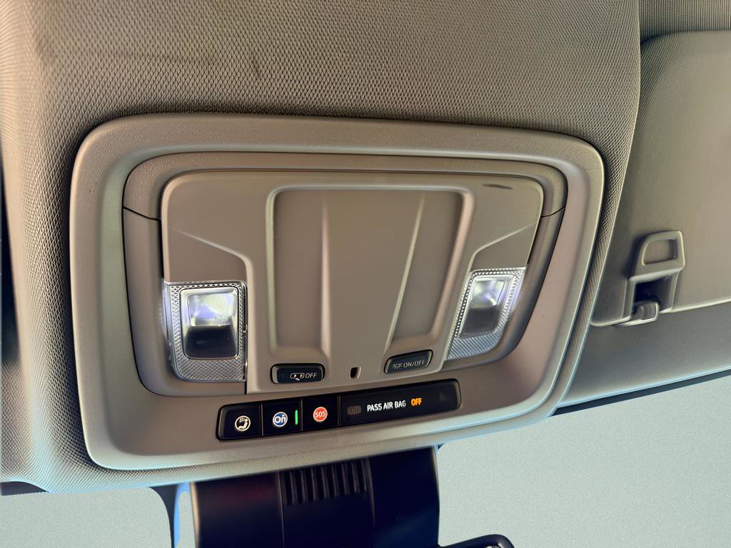 Used 2025 GMC Sierra 1500 SLT image 24