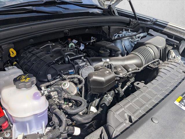 New 2025 Jeep Grand Cherokee Altitude image 16