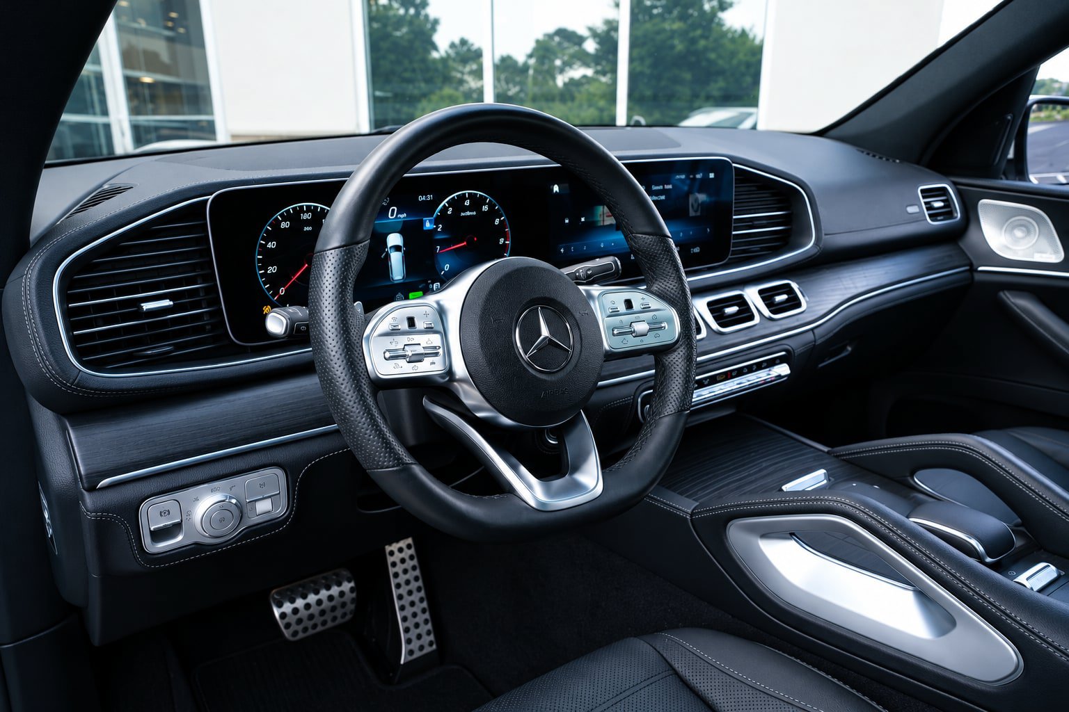 Used 2023 Mercedes-Benz GLS 450 4MATIC image 29