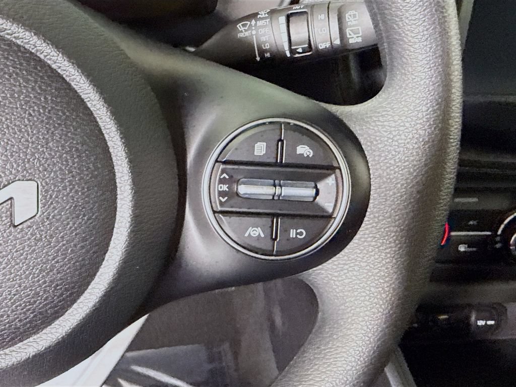 Certified 2023 Kia Soul LX w/ LX Technology Package FWD image 21
