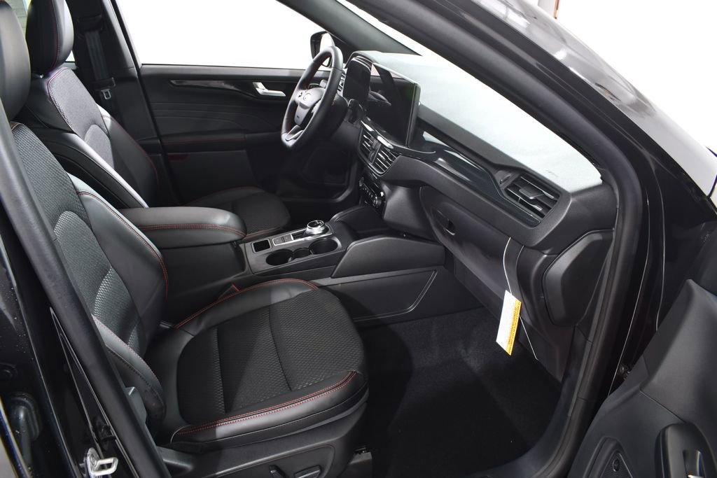 New 2026 Ford Escape ST-Line Select w/ Tech Pack #2 image 10