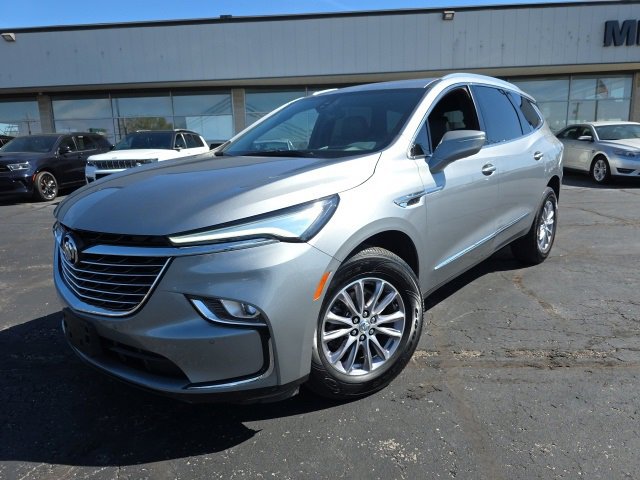 Used 2024 Buick Enclave Premium image 2