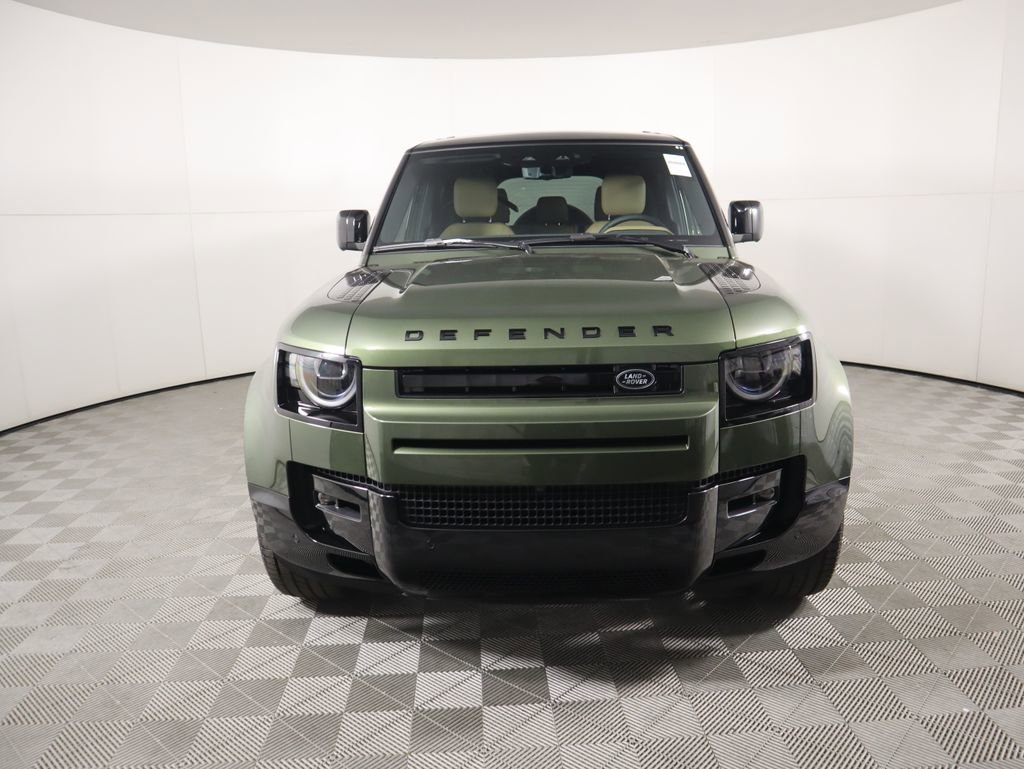 New 2026 Land Rover Defender 110 X-Dynamic SE image 2