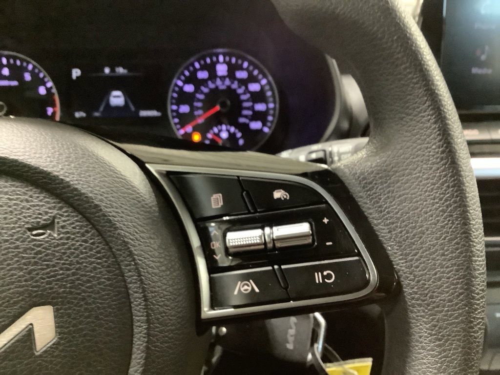 Certified 2023 Kia Forte LXS w/ LXS Technology Package image 16