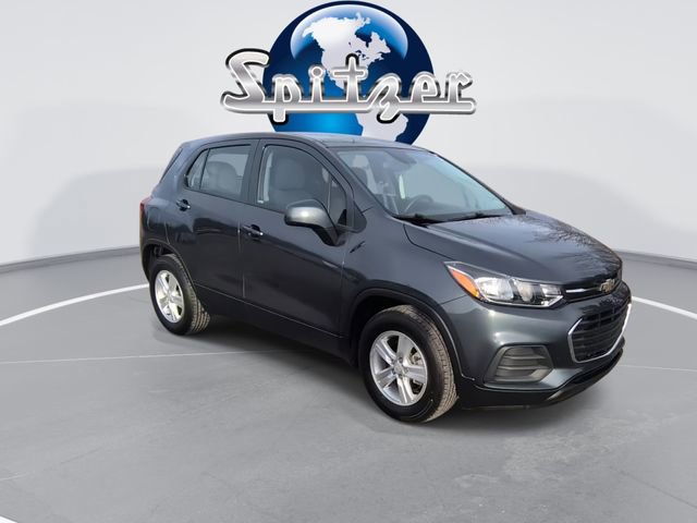 Used 2021 Chevrolet Trax LS image 2