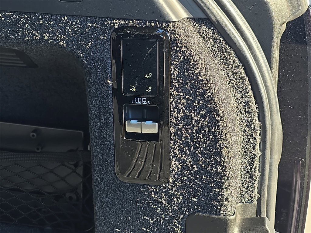 Certified 2023 Land Rover Range Rover SE image 14