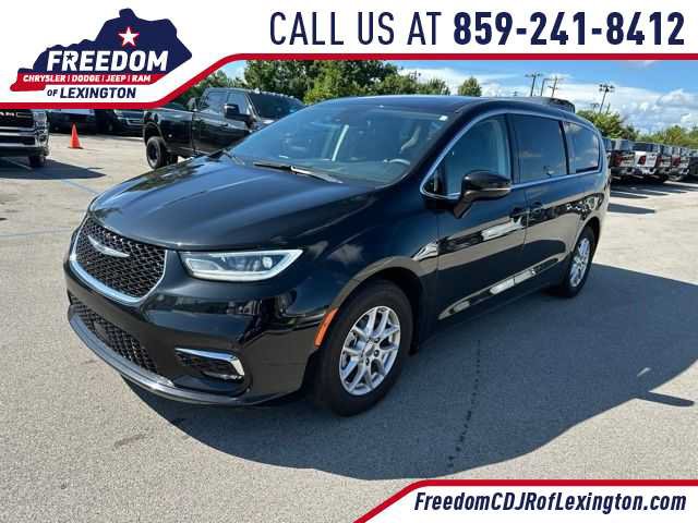 Certified 2024 Chrysler Pacifica Touring-L