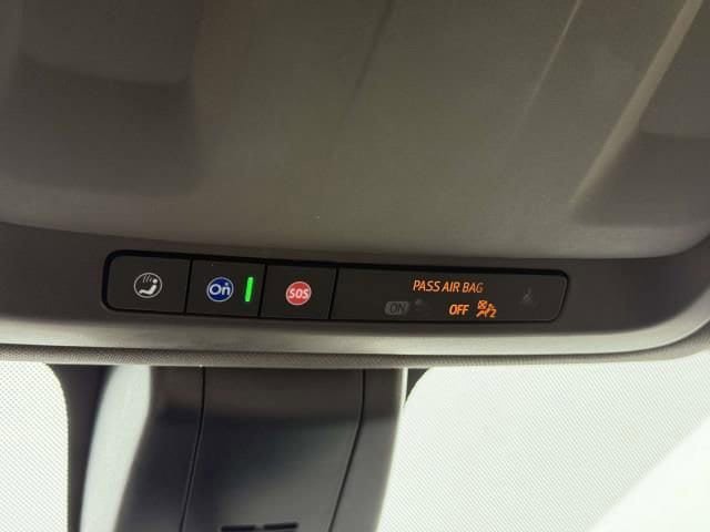 Used 2022 GMC Yukon SLE w/ Gmc Pro Safety Plus Package AWD/4WD image 29