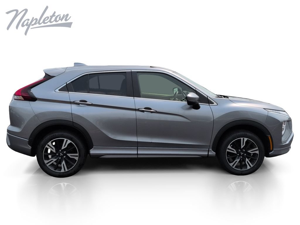 Used 2024 Mitsubishi Eclipse Cross SEL AWD/4WD image 7