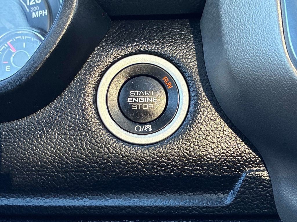 Used 2020 RAM 1500 Laramie AWD/4WD image 29